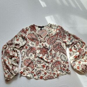 Banana Republic Cream and Red Paisley Bohemien Peasant Blouse Cropped Feminen